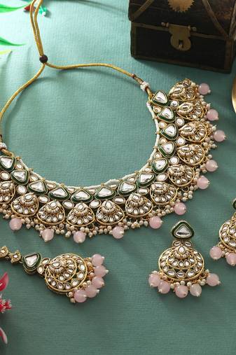 Pink color kundan necklace set
