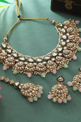 Pink & pista green color kundan necklace set