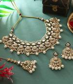 White color kundan necklace set