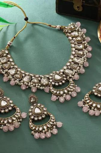 Pink color kundan necklace set