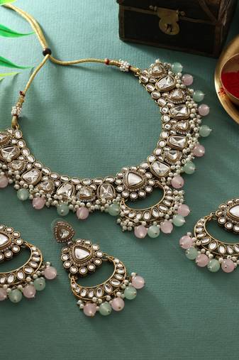 Pink & pista green color kundan necklace set