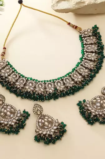 Green color kundan necklace set