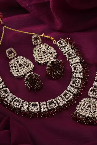 Maroon color kundan necklace set