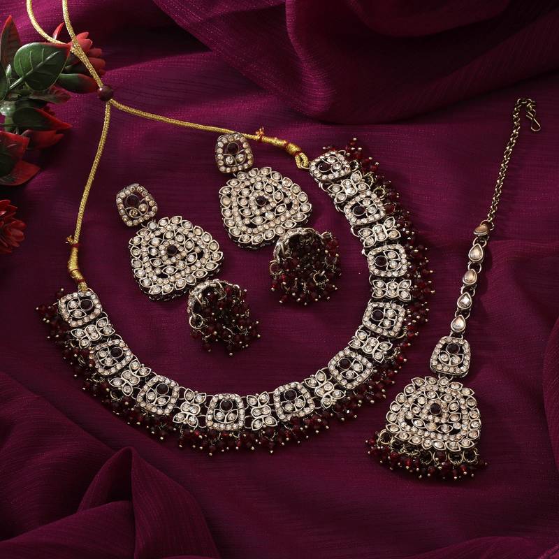 Maroon color kundan necklace set