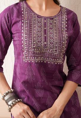 Gold embroidered chikankari  pure cotton dark purple straight kurta pant set 4
