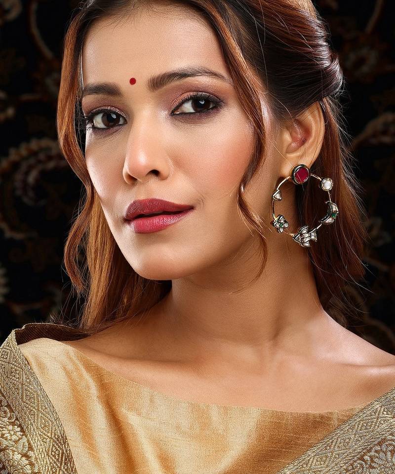 Gold plated kundan multicolor Stone dangler earrings