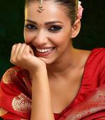 Gold plated kundan maang tikka