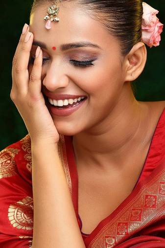 Gold plated kundan pink stone maang tikka