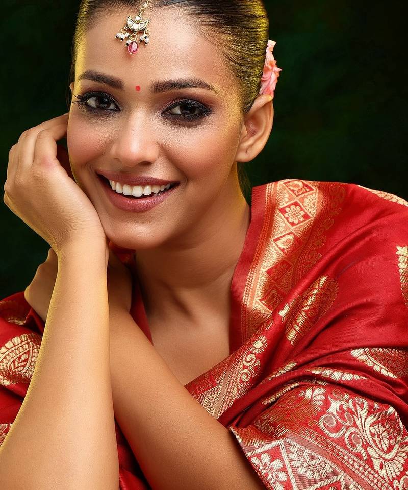 Gold plated kundan red stone maang tikka