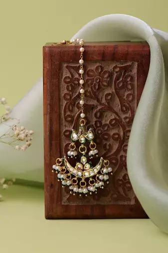Gold plated kundan green stone maang tikka