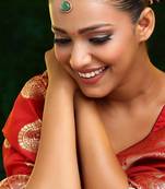 Gold plated kundan green stone maang tikka