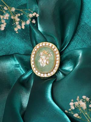 Gold plated kundan green stone ring 2