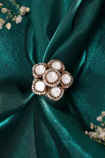 Gold plated kundan ring