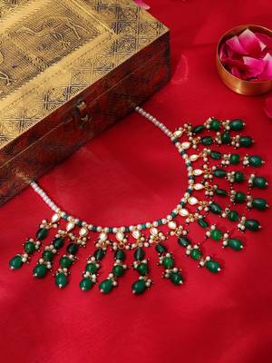 Gold plated kundan green stone necklace 2