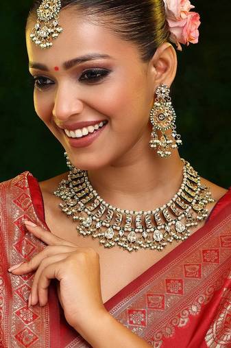 Gold plated kundan green stone Necklace Set