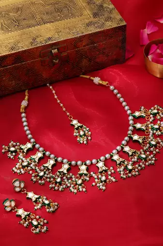 Gold plated kundan green stone Necklace Set