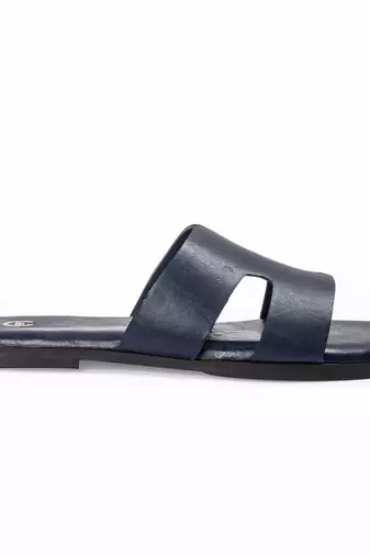 Navy blue solid leather flats