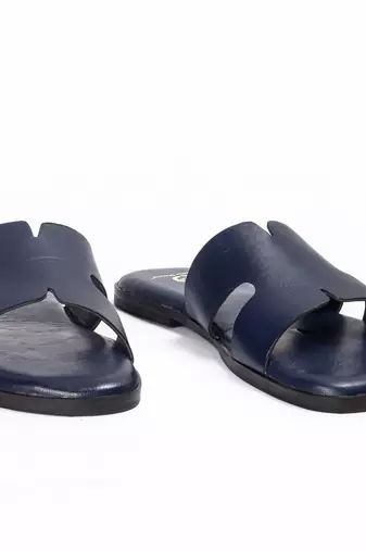 Navy blue solid leather flats