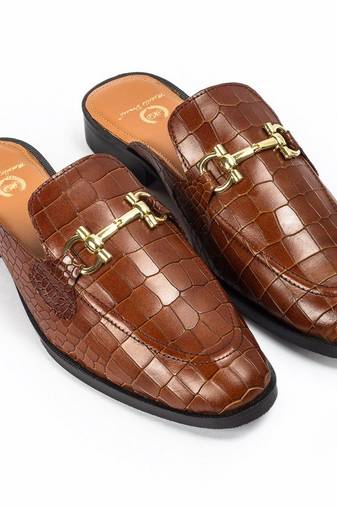 Brown solid leather mules