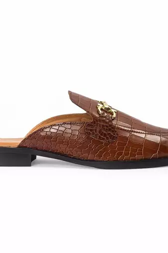 Brown solid leather mules