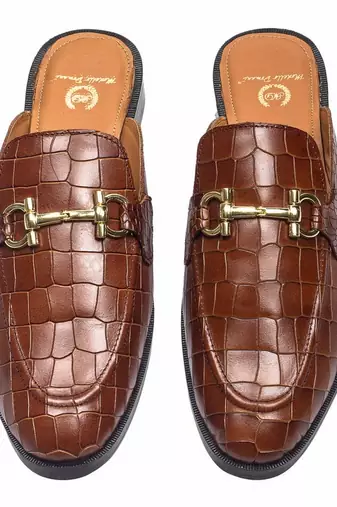 Brown solid leather mules