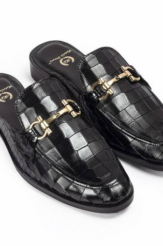 Black solid leather mules