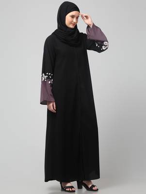 embrodery and conytrast  2 side pocket sleeves  front open abaya 4