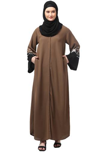 embrodery and conytrast  2 side pocket sleeves  front open abaya