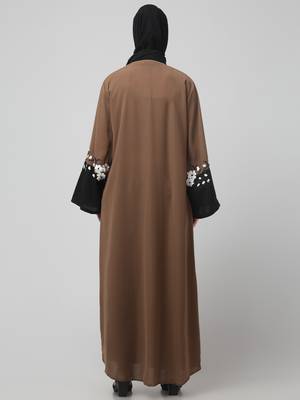 embrodery and conytrast  2 side pocket sleeves  front open abaya 2