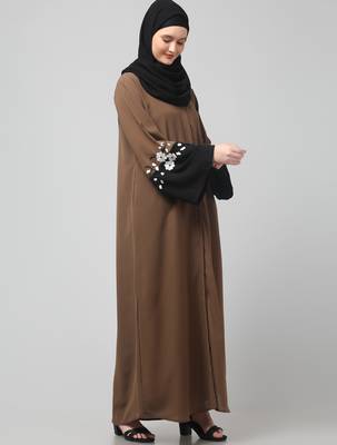 embrodery and conytrast  2 side pocket sleeves  front open abaya 4