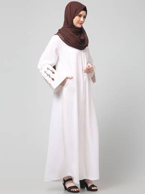 embroidery at sleeve 2 side pocket front open abaya 4