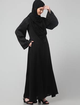 sleeves and hijab silver hand embroidred a line abaya 4