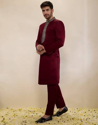 Maroon plain satin sherwani 3