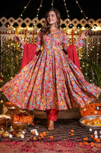 Cotton mulmul full-flare anarkali kurti-pant-dupatta  set