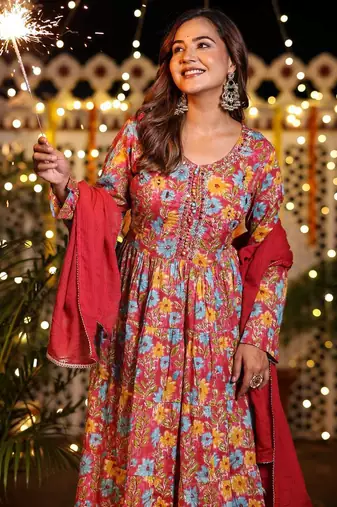 Cotton mulmul full-flare anarkali kurti-pant-dupatta  set