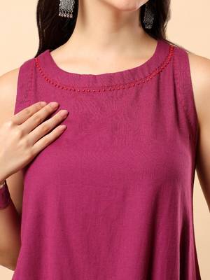 Women purple cotton flex solid & hand embroidery work kurta with trousers set 4