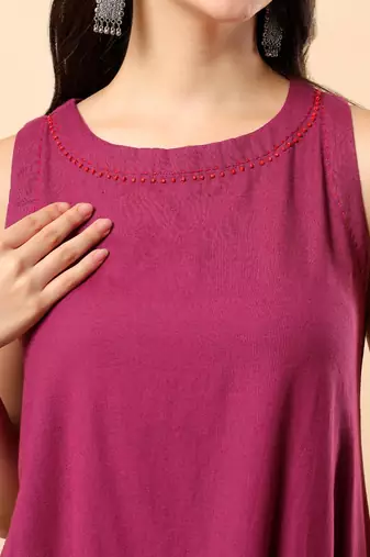 Women purple cotton flex solid & hand embroidery work kurta with trousers set