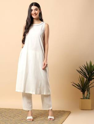 Women off white cotton flex solid & hand embroidery work kurta with trousers set 1