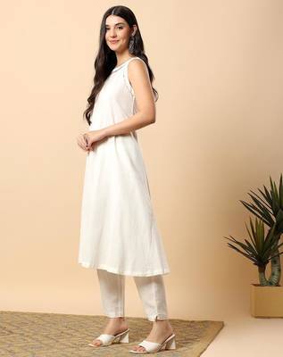 Women off white cotton flex solid & hand embroidery work kurta with trousers set 2