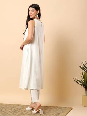 Women off white cotton flex solid & hand embroidery work kurta with trousers set 3