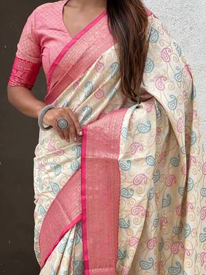 Soft silk zari woven bandhani patola saree with contrast weaves 2