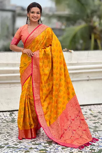 Soft silk zari woven bandhani patola saree with contrast weaves