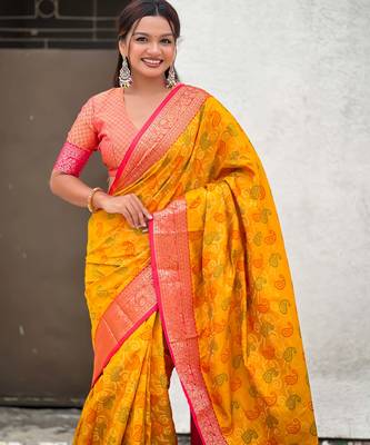 Soft silk zari woven bandhani patola saree with contrast weaves 2