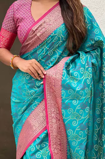 Soft silk zari woven bandhani patola saree with contrast weaves