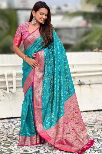 Soft silk zari woven bandhani patola saree with contrast weaves