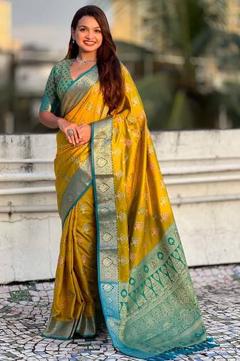 soft silk zari woven ikat patola saree with contrast weaves