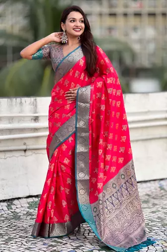soft silk zari woven ikat patola saree with contrast weaves
