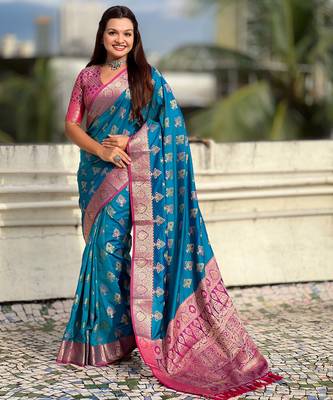 soft silk zari woven ikat patola saree with contrast weaves 1