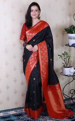 Soft silk banarasi wavy unique zari woven saree 1