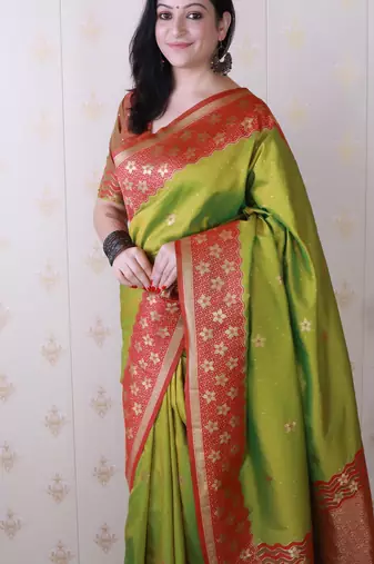 Soft silk banarasi wavy unique zari woven saree